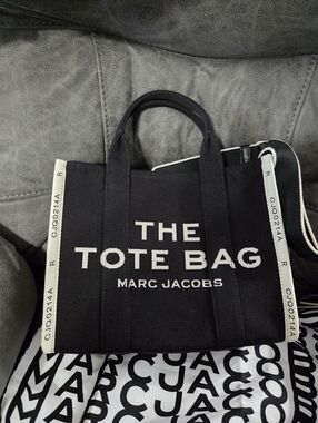 Marc Jacobs Medium Tote